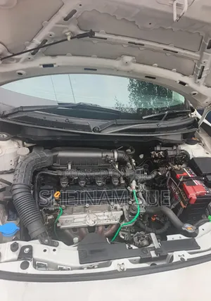 Suzuki Swift 2018 White