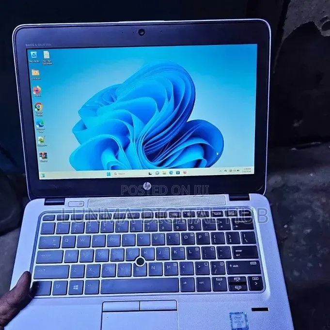 Laptop HP EliteBook 820 G4 8GB Intel Core i5 SSD 256GB