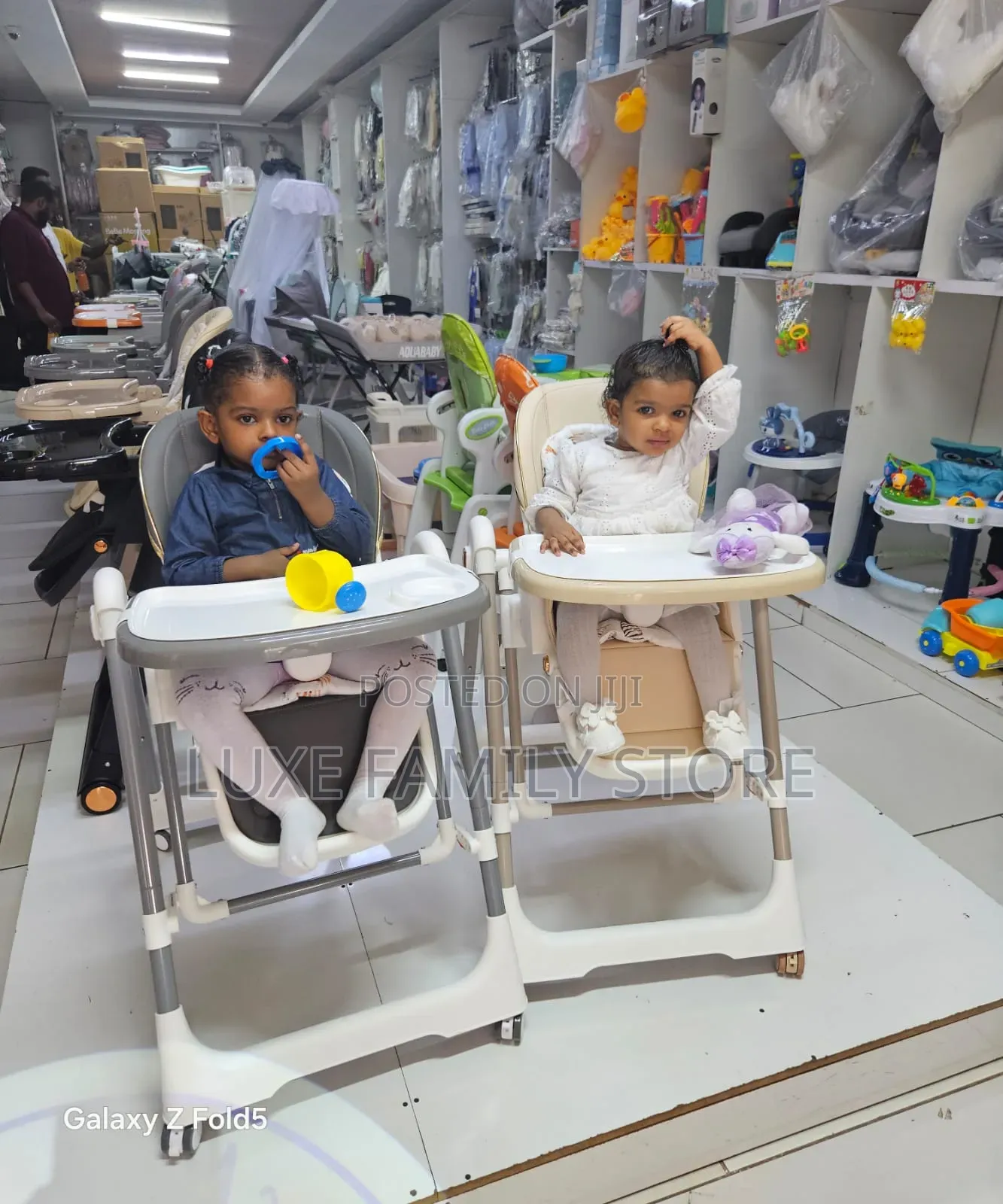 Adjustable Height Manual Swing High Chair
