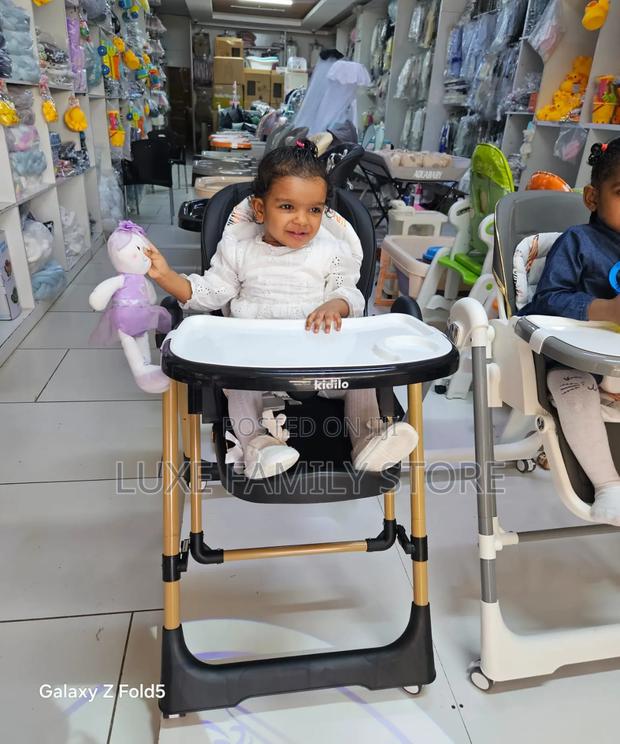 Adjustable Height Manual Swing High Chair - thumbnail 3
