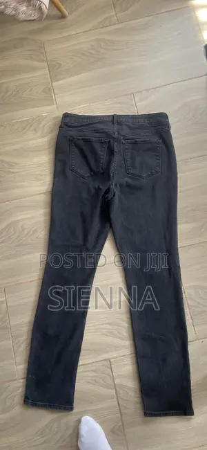 Black Jeans
