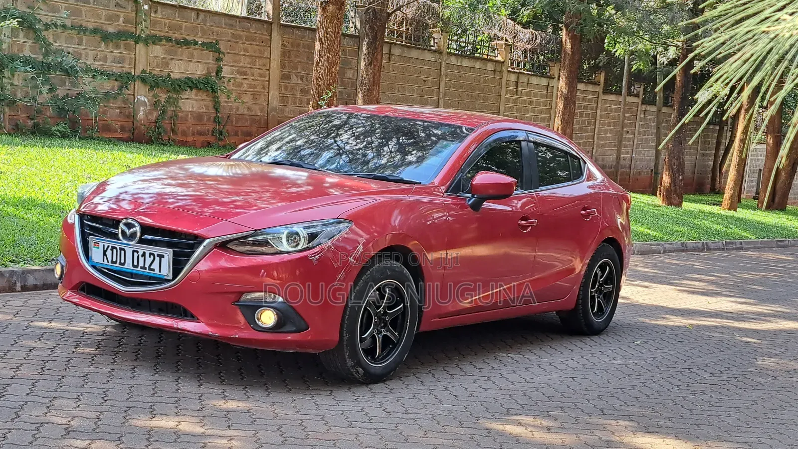 Mazda Axela SV Premium 2014 Red