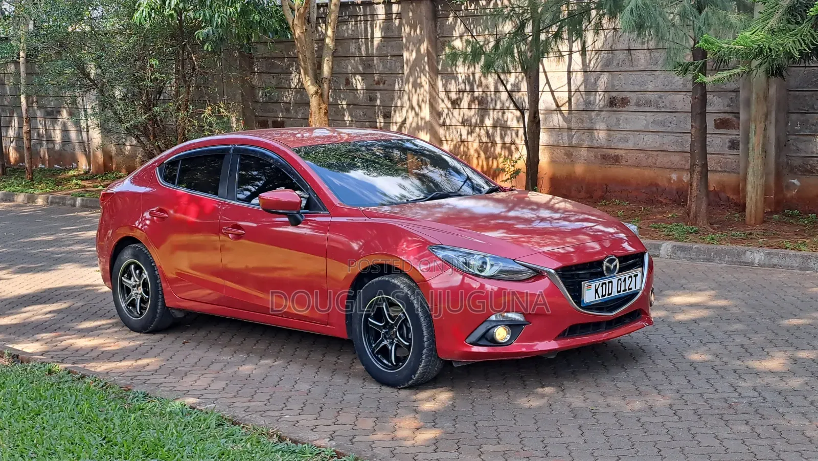 Mazda Axela SV Premium 2014 Red