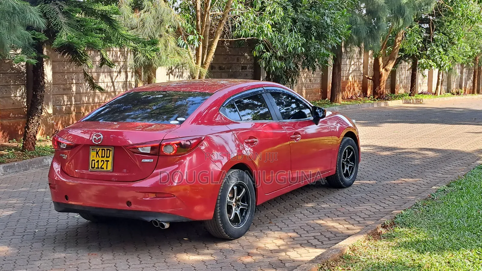 Mazda Axela SV Premium 2014 Red