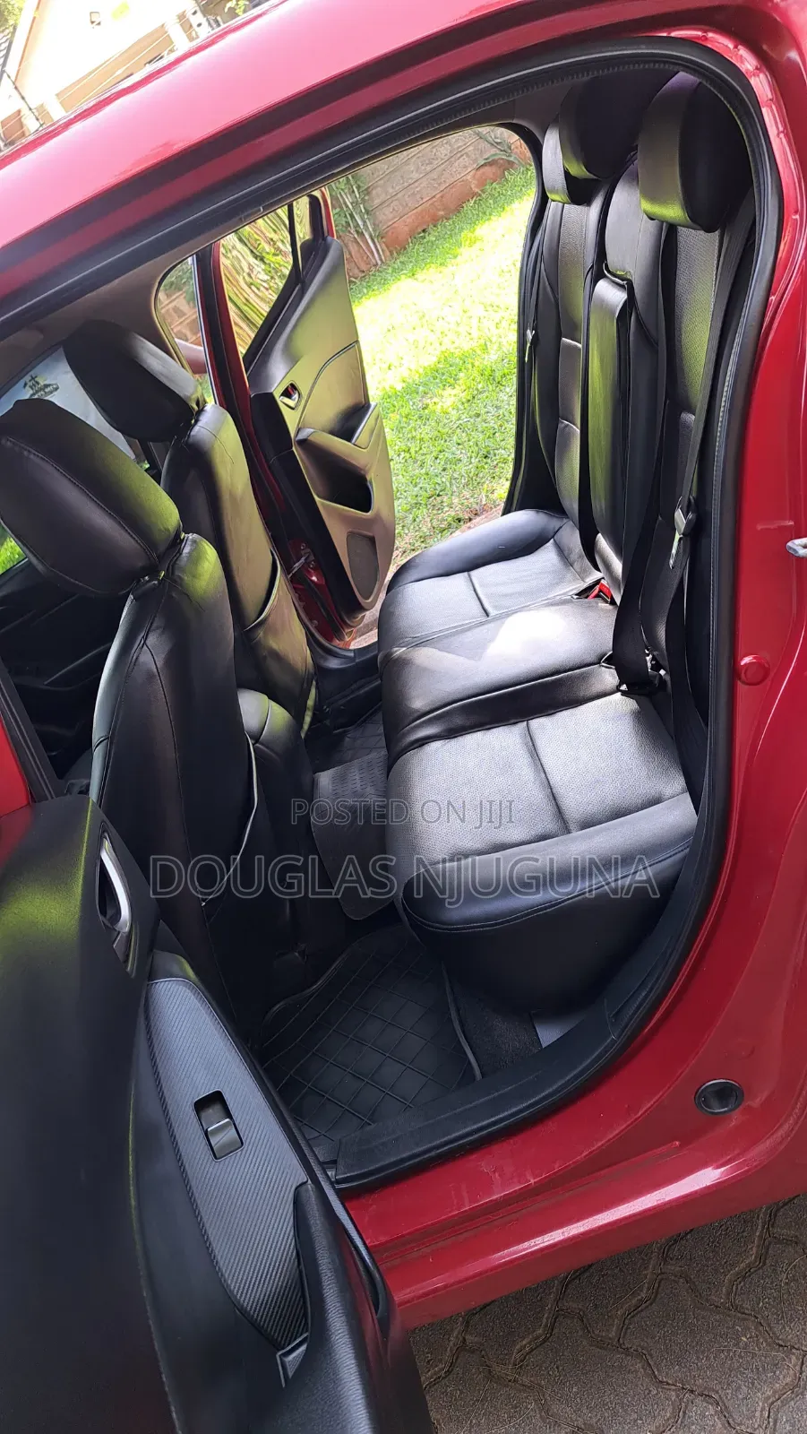 Mazda Axela SV Premium 2014 Red
