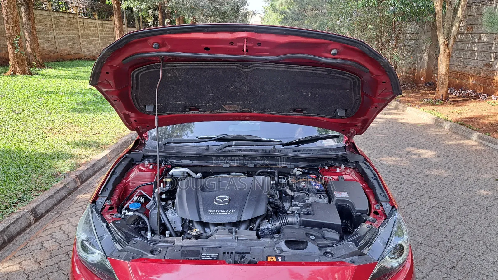 Mazda Axela SV Premium 2014 Red