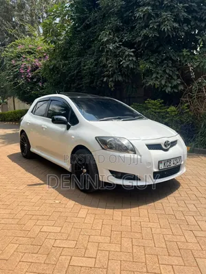 Toyota Auris 2009 White