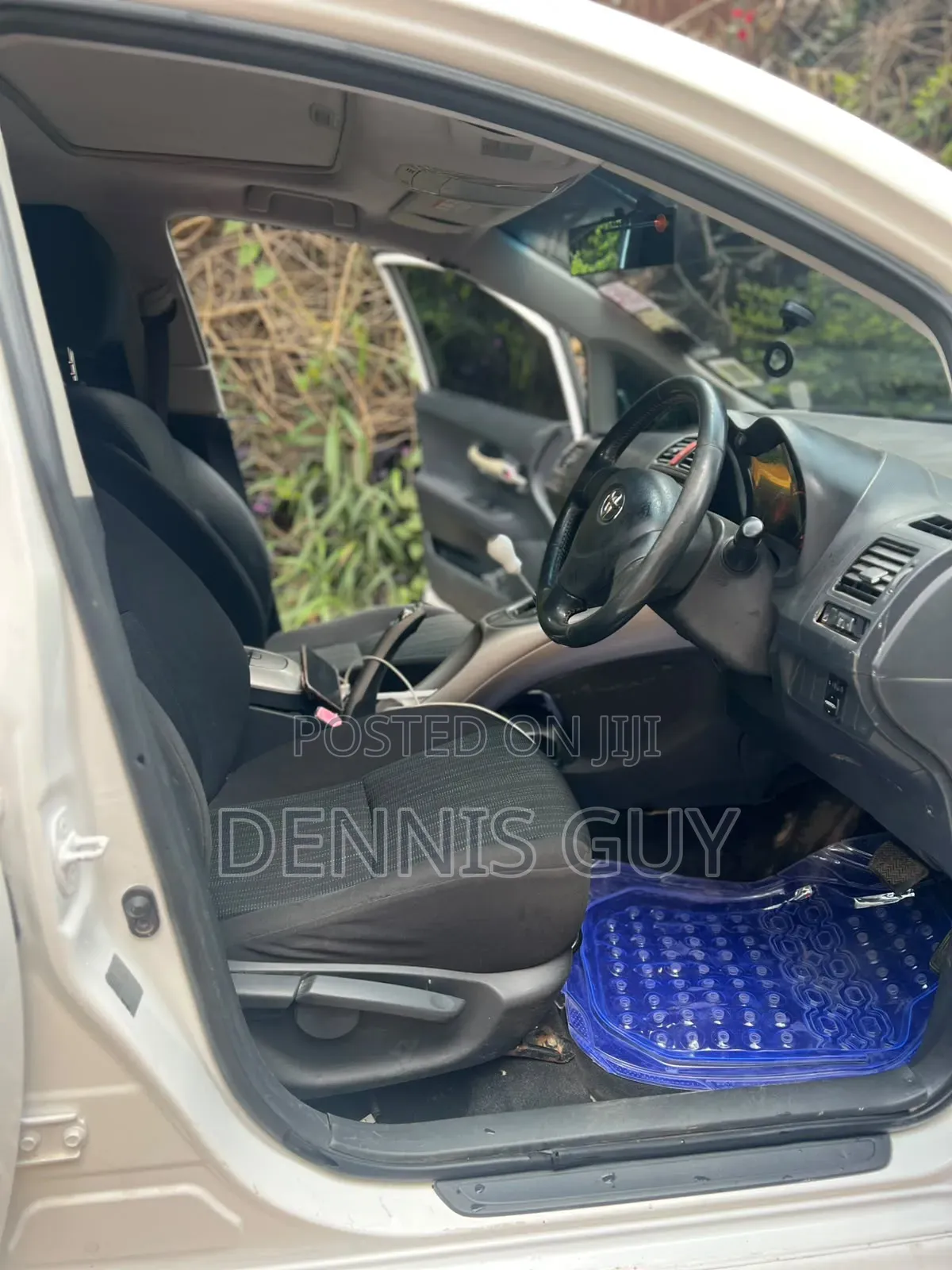 Toyota Auris 2009 White