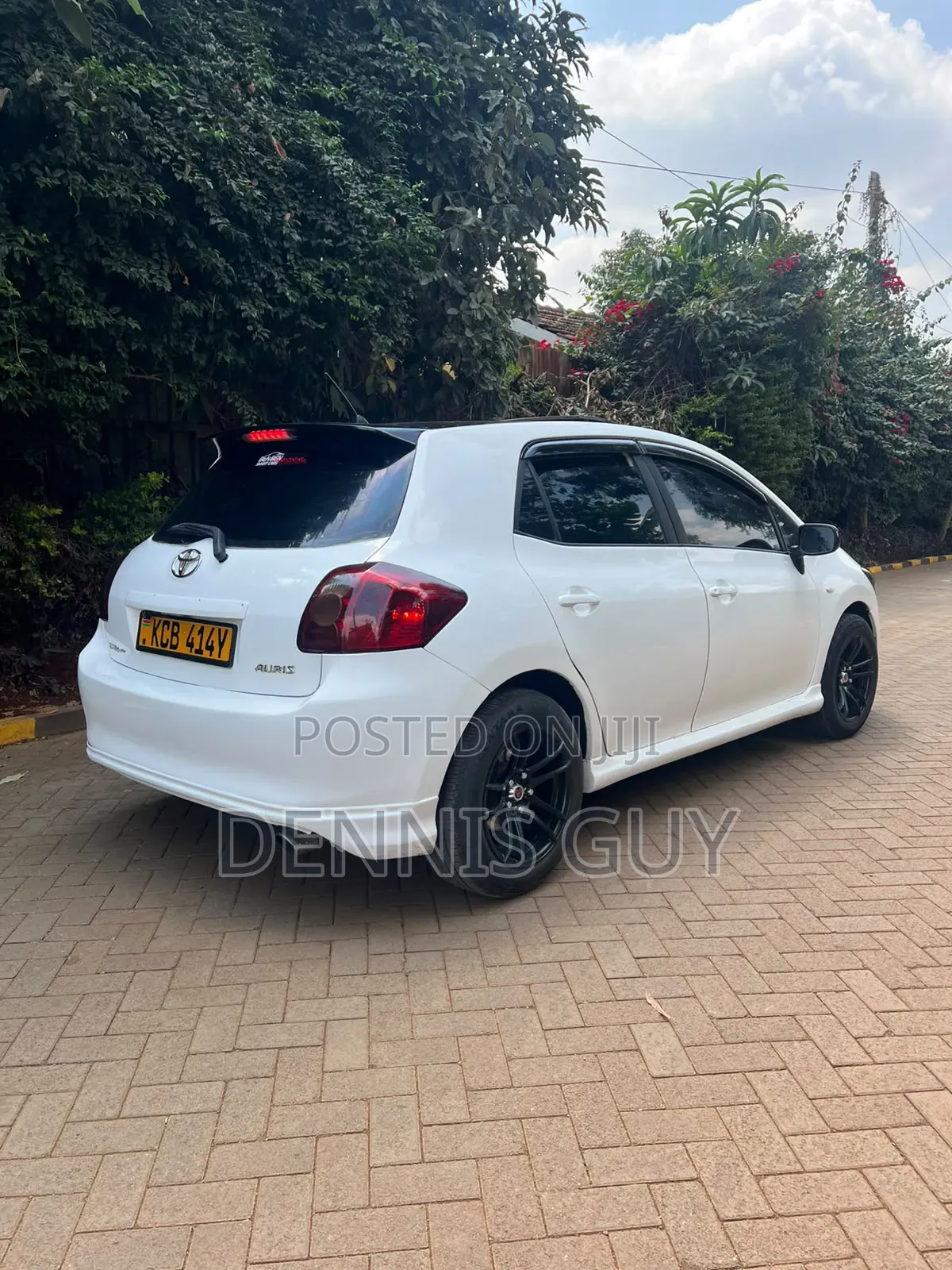 Toyota Auris 2009 White