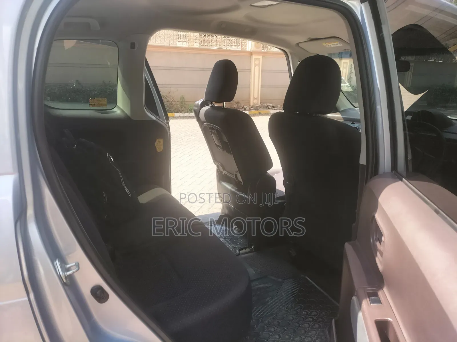 Toyota Spade 2014 Blue