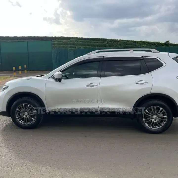 Nissan X-Trail 2014 Silver