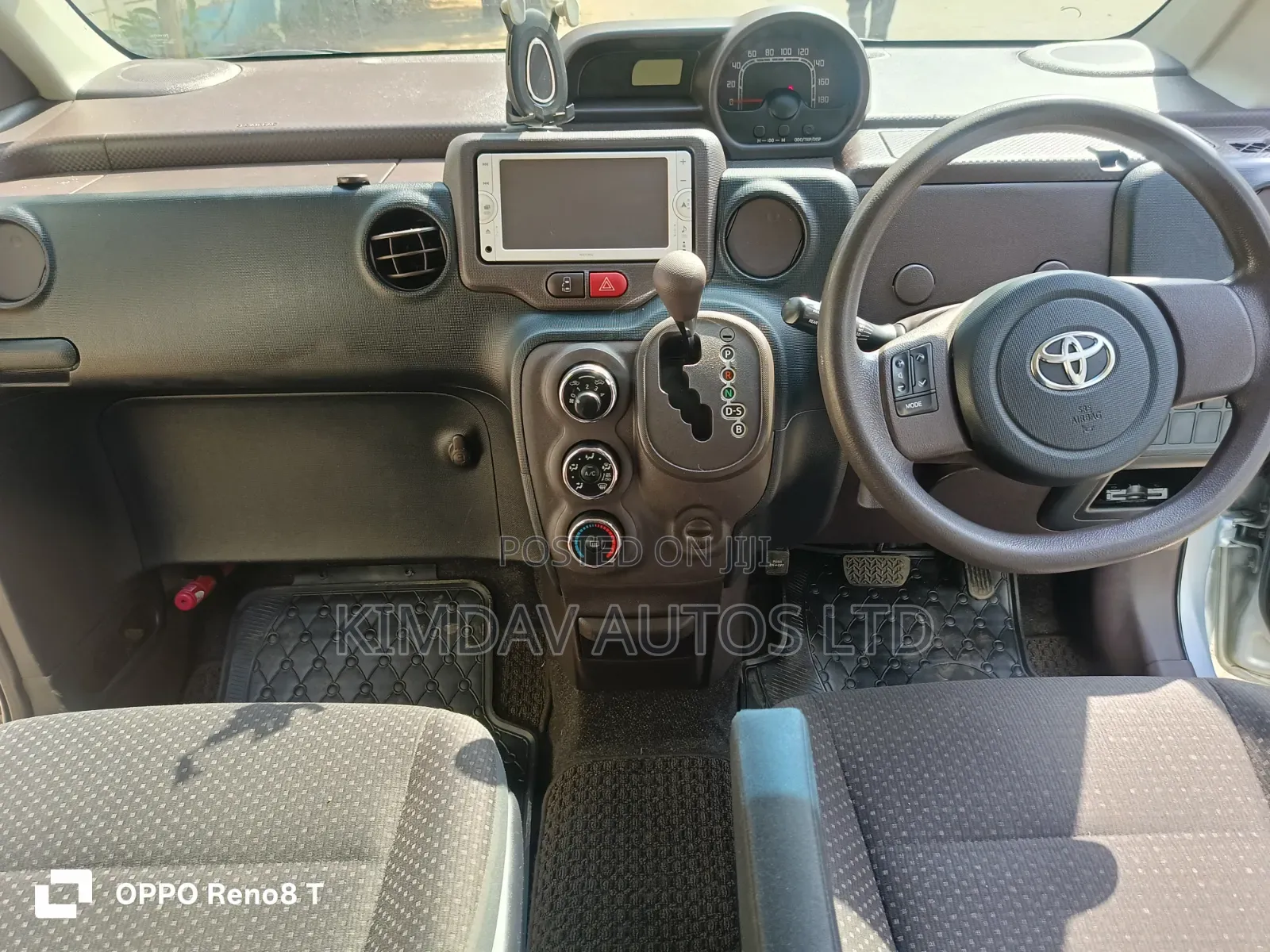 Toyota Spade 2014 Blue