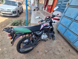 Bajaj Boxer 150 UG 2025 Black