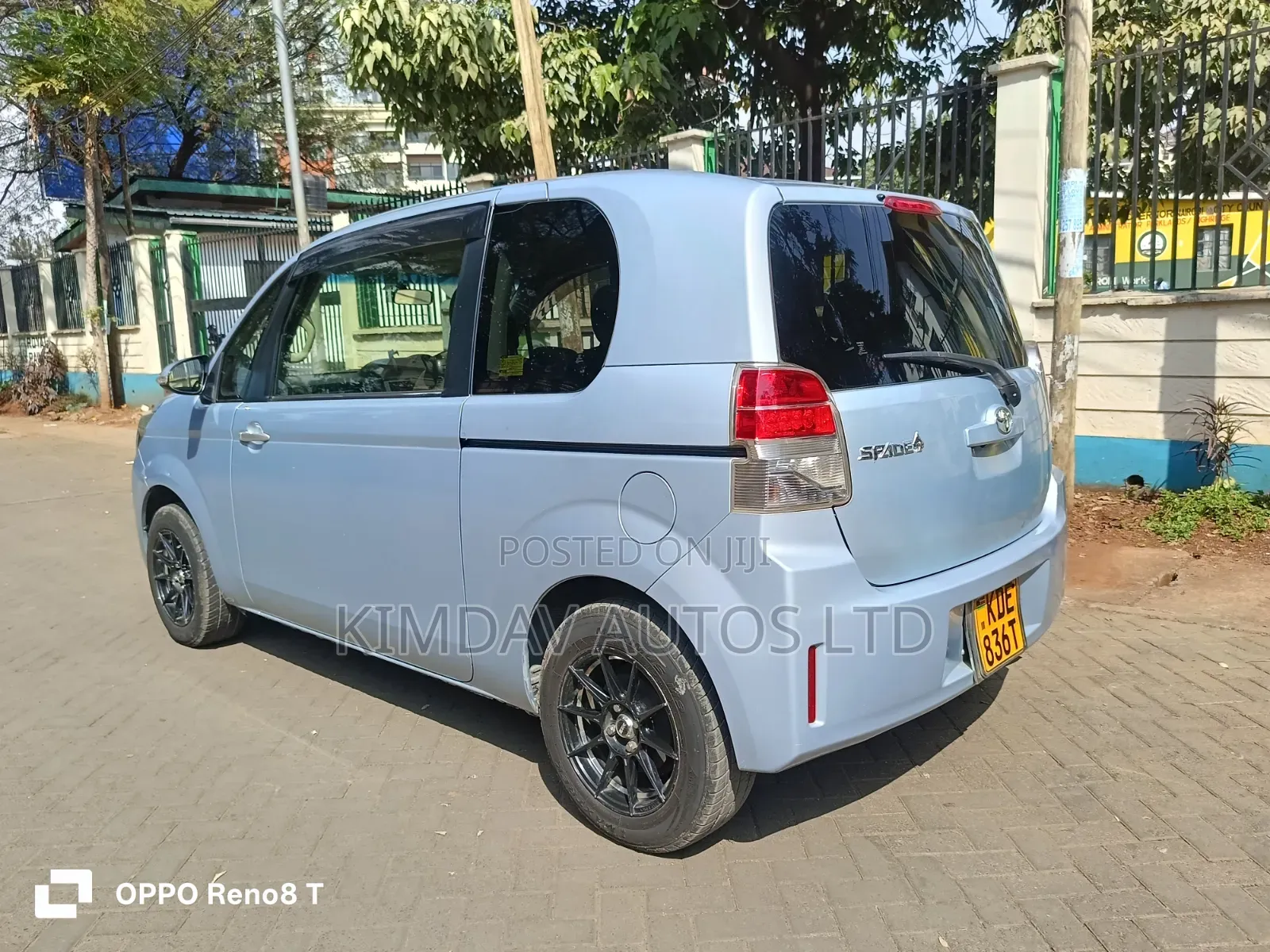 Toyota Spade 2014 Blue