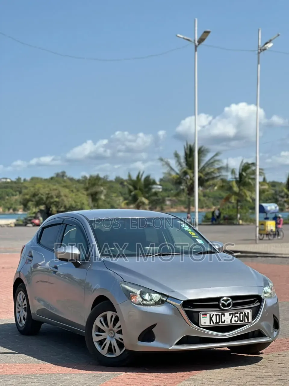 Mazda Demio 2014 Silver