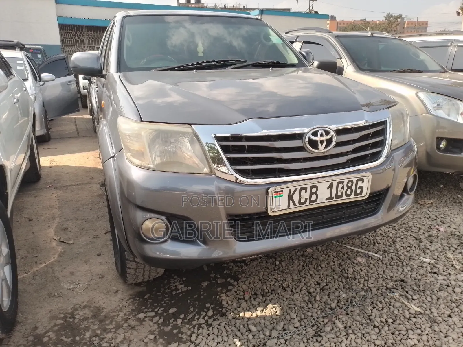Toyota Hilux 2014 Gray