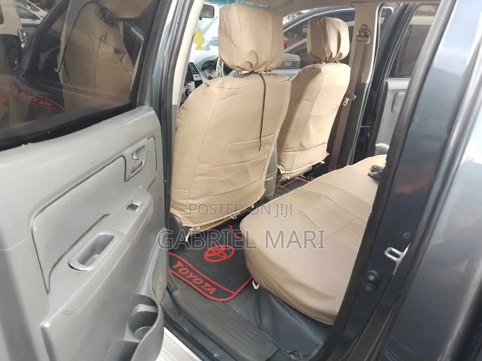 Toyota Hilux 2014 Gray