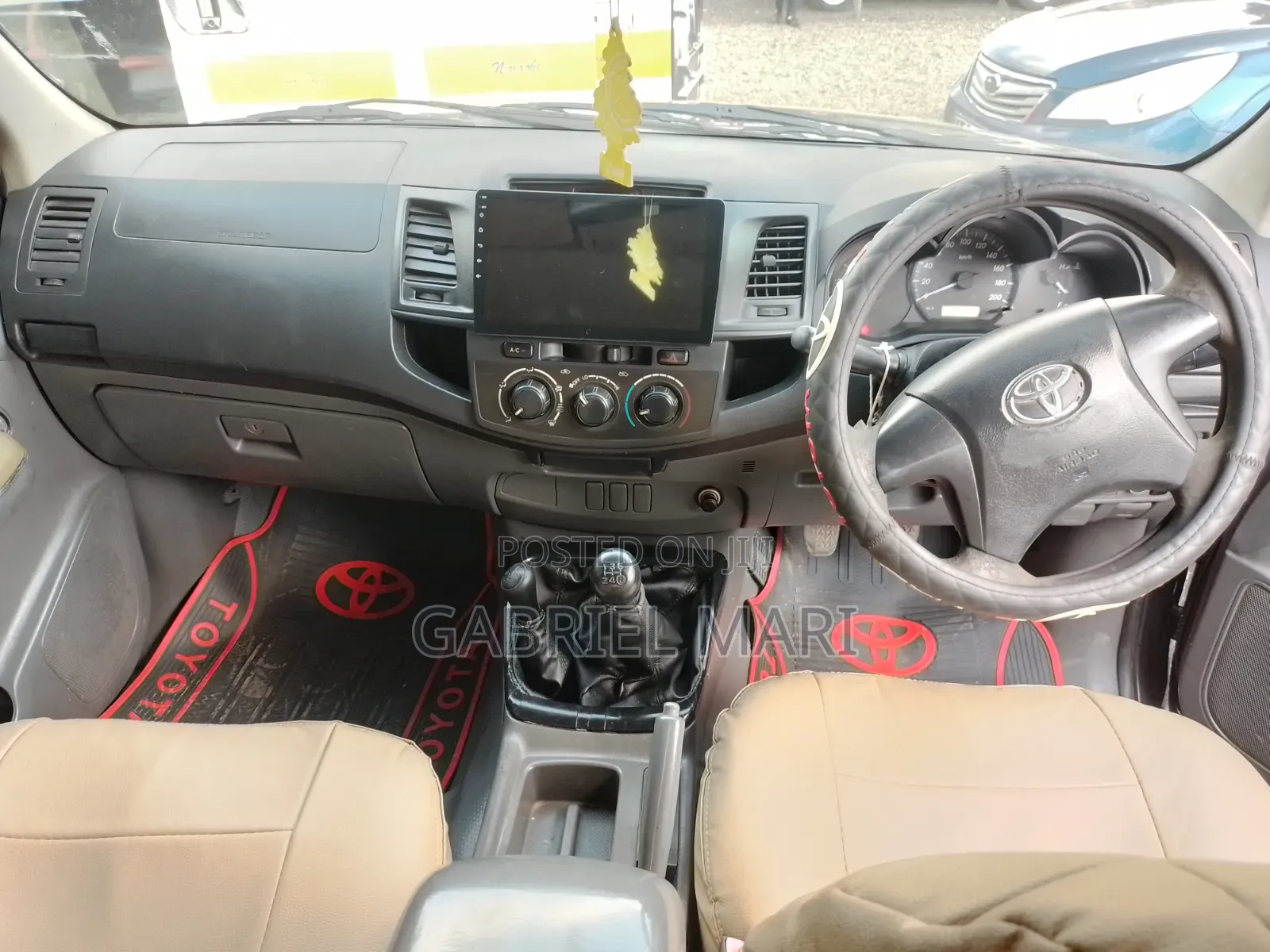 Toyota Hilux 2014 Gray