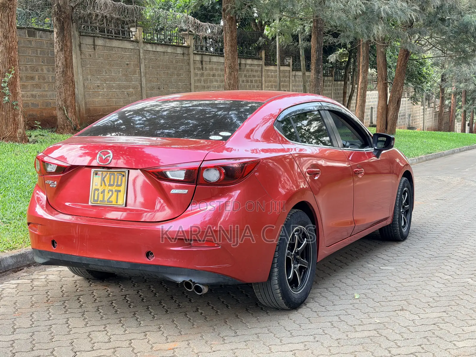 Mazda Axela SV Premium 2014 Red