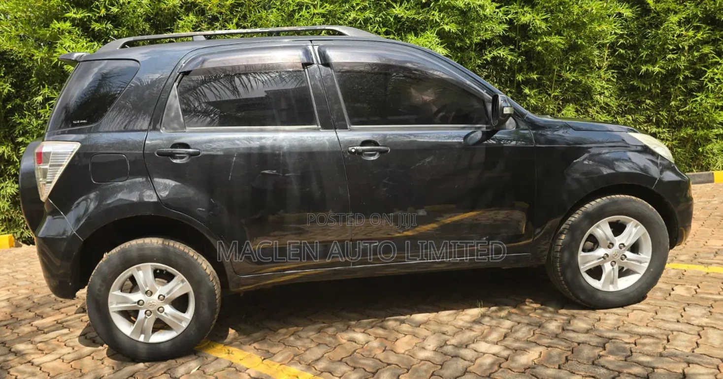 Toyota Rush 2012 Black