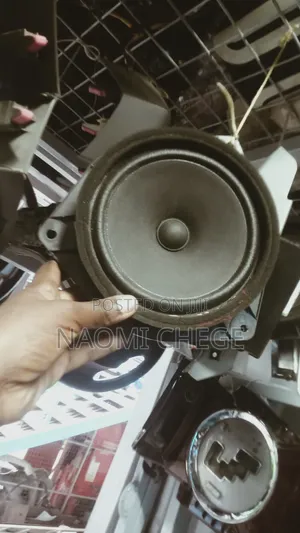 Speakers Toyota Cars