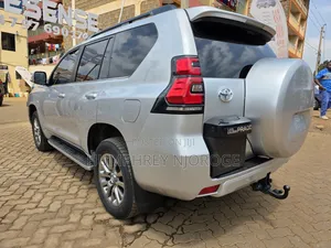 Toyota Land Cruiser Prado 2019 Silver