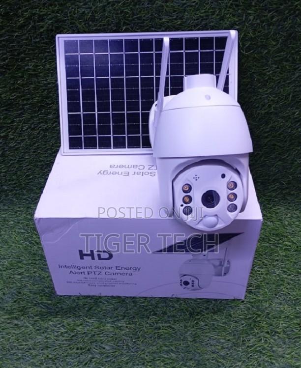 Ubox Single Lens 4g Intelligent Solar Powered Alert PTZ Camera