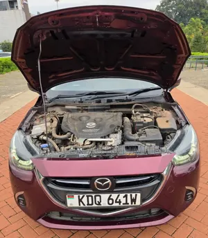 Mazda Demio 2018 Maroon