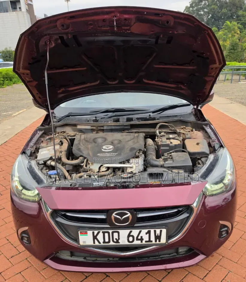 Mazda Demio 2018 Maroon