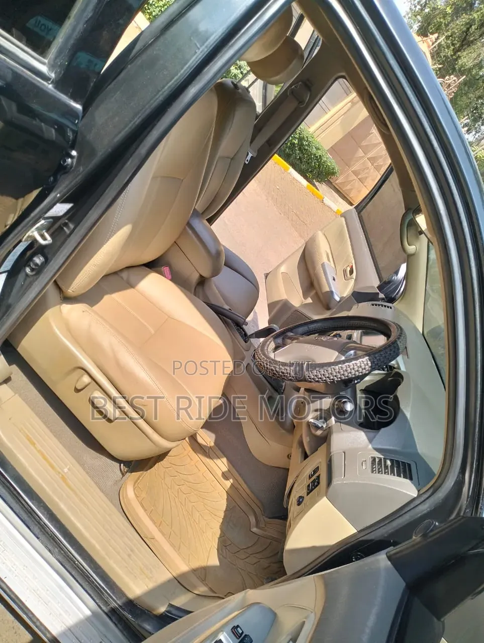 Toyota Hilux 2013 Black
