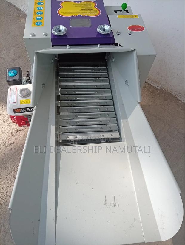 7.5hp Petrol High Speed Chaff Cutter With Automatic Chain Feeding - thumbnail 2