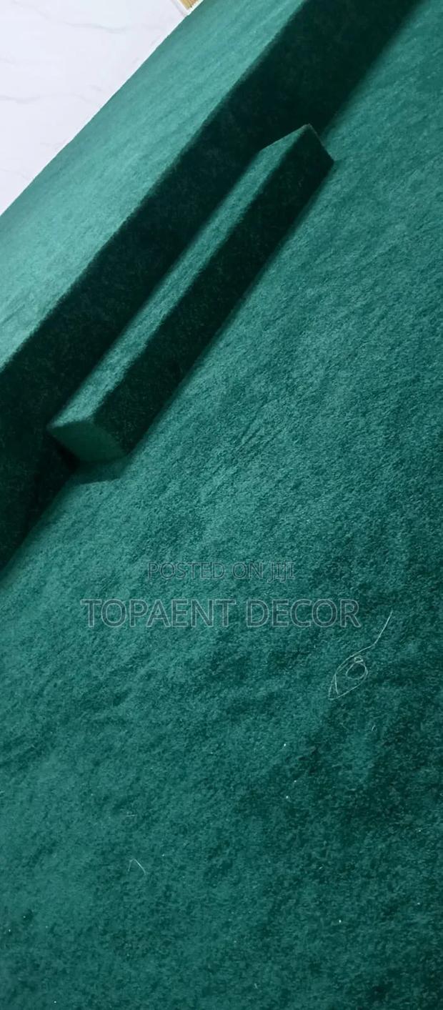 Warm Green Wall to Wall Carpets - main view