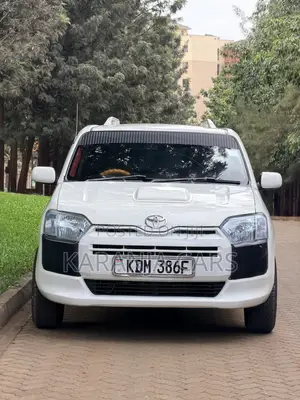 Toyota Succeed SV Premium 2016 White