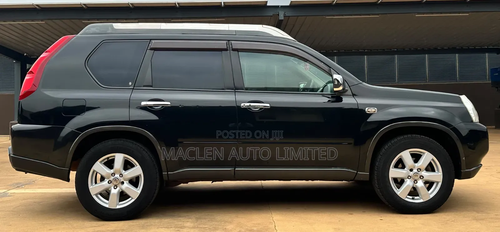 Nissan X-Trail 2010 Black