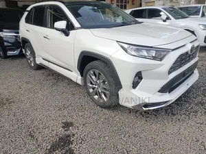 Toyota RAV4 2020 White