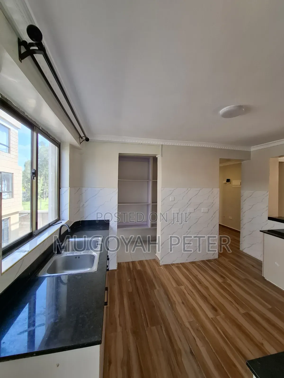 3bdrm Townhouse / Terrace in Kerarapon, Karen C for rent