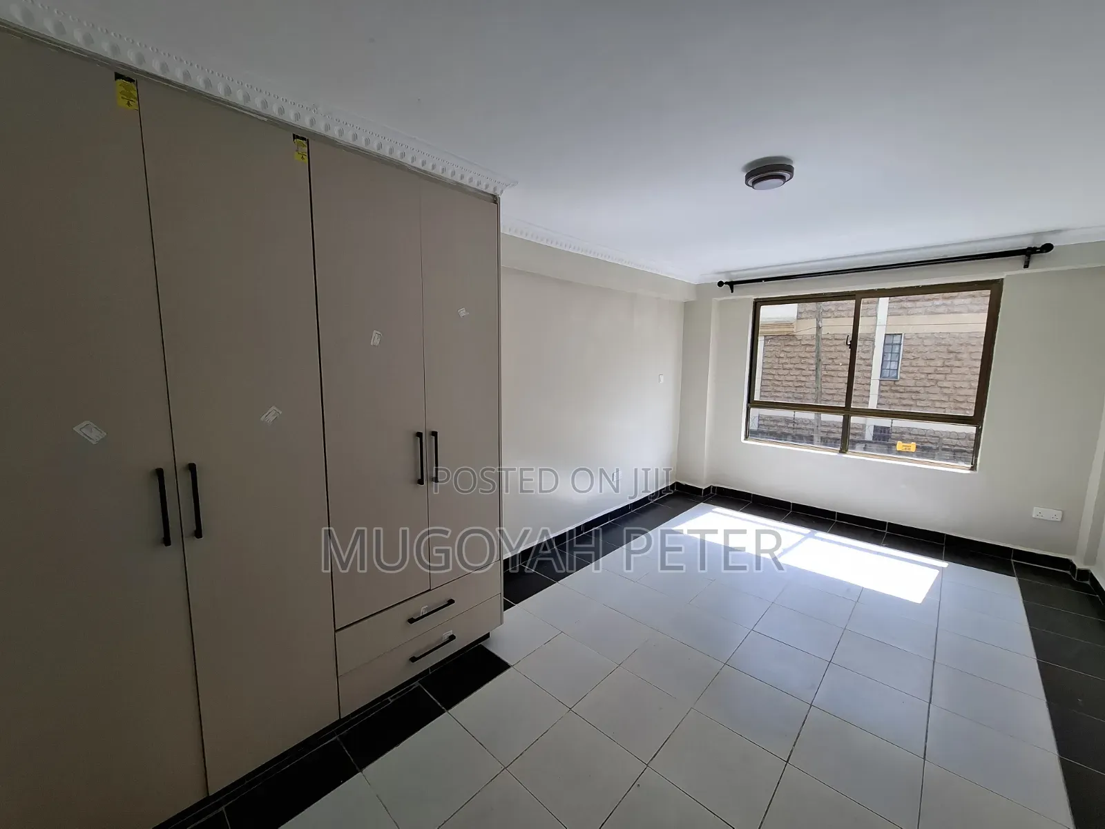 3bdrm Townhouse / Terrace in Kerarapon, Karen C for rent