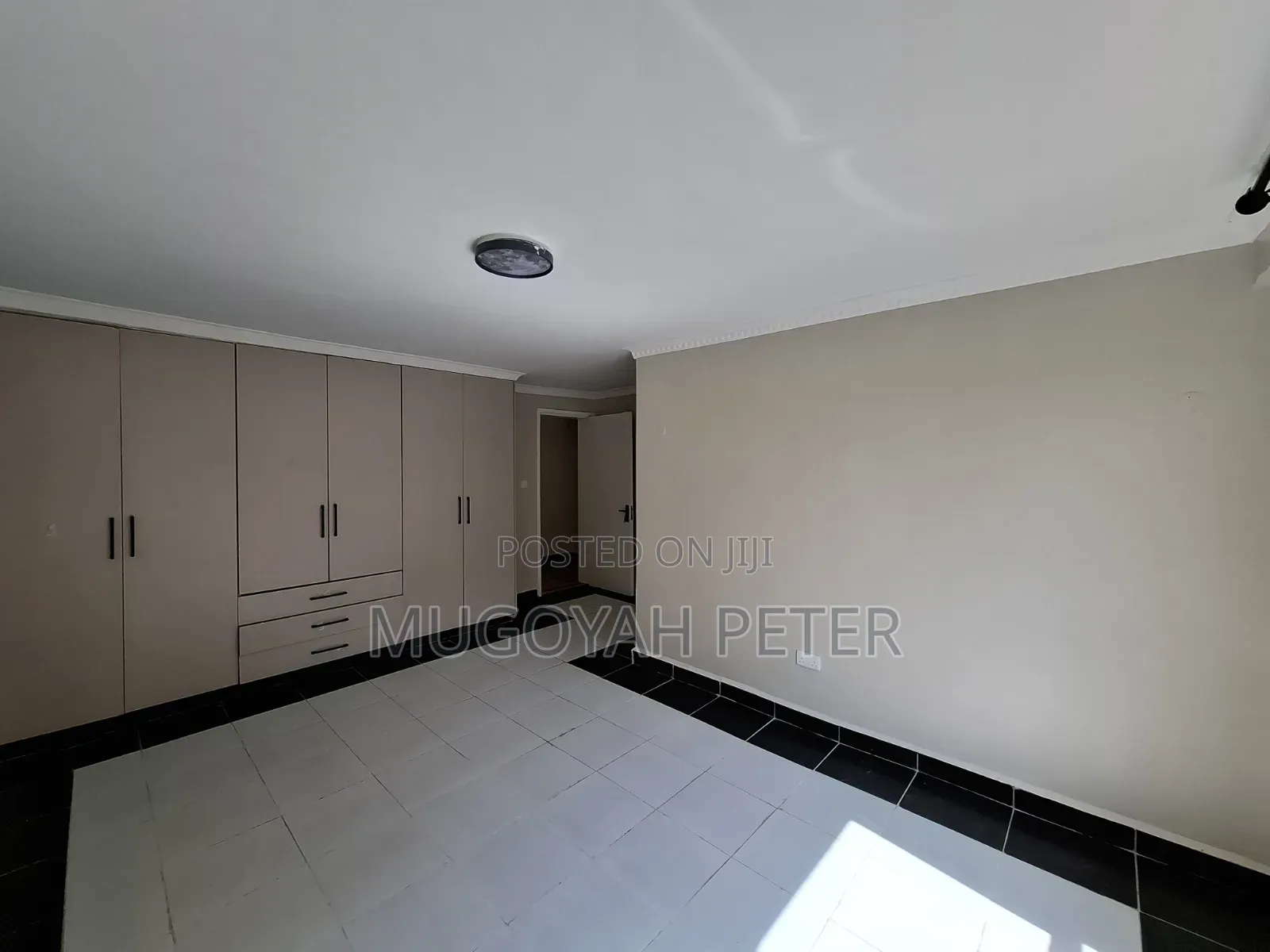 3bdrm Townhouse / Terrace in Kerarapon, Karen C for rent