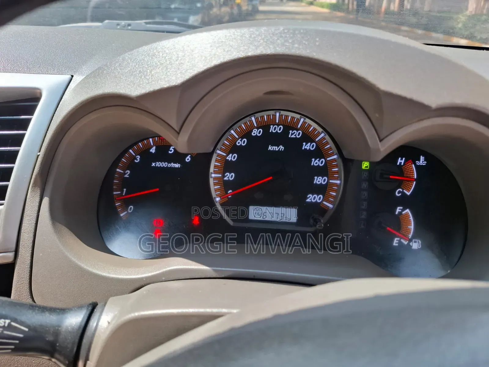 Toyota Hilux 2013 Black