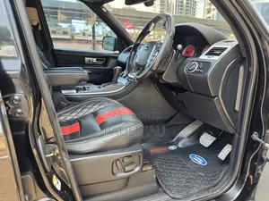 Land Rover Discovery 2011