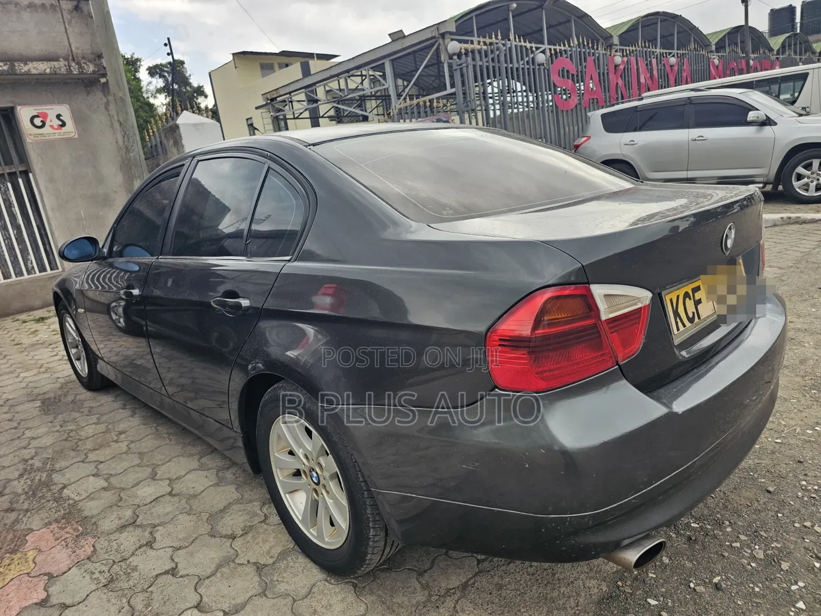 BMW 320i 2008 Black