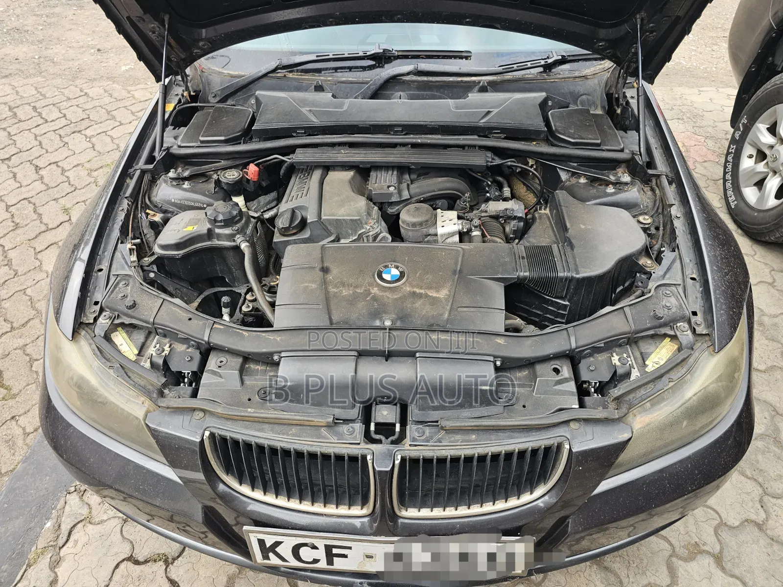 BMW 320i 2008 Black