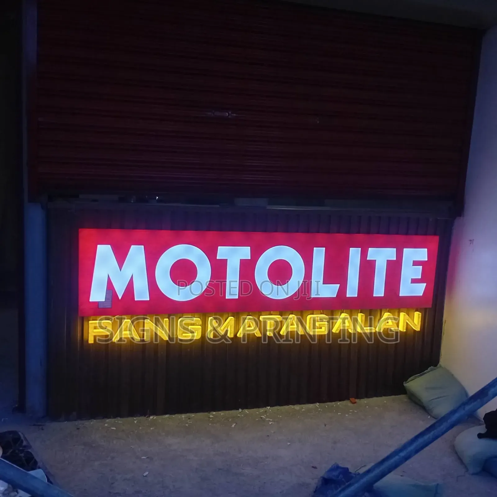 Signs (Reception Area, Indoors, Offices Etc)
