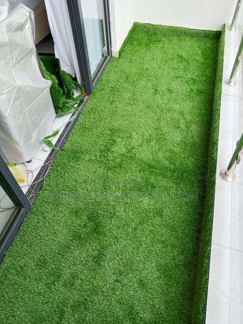 30mm Natural Green Artificial Carpet Grass