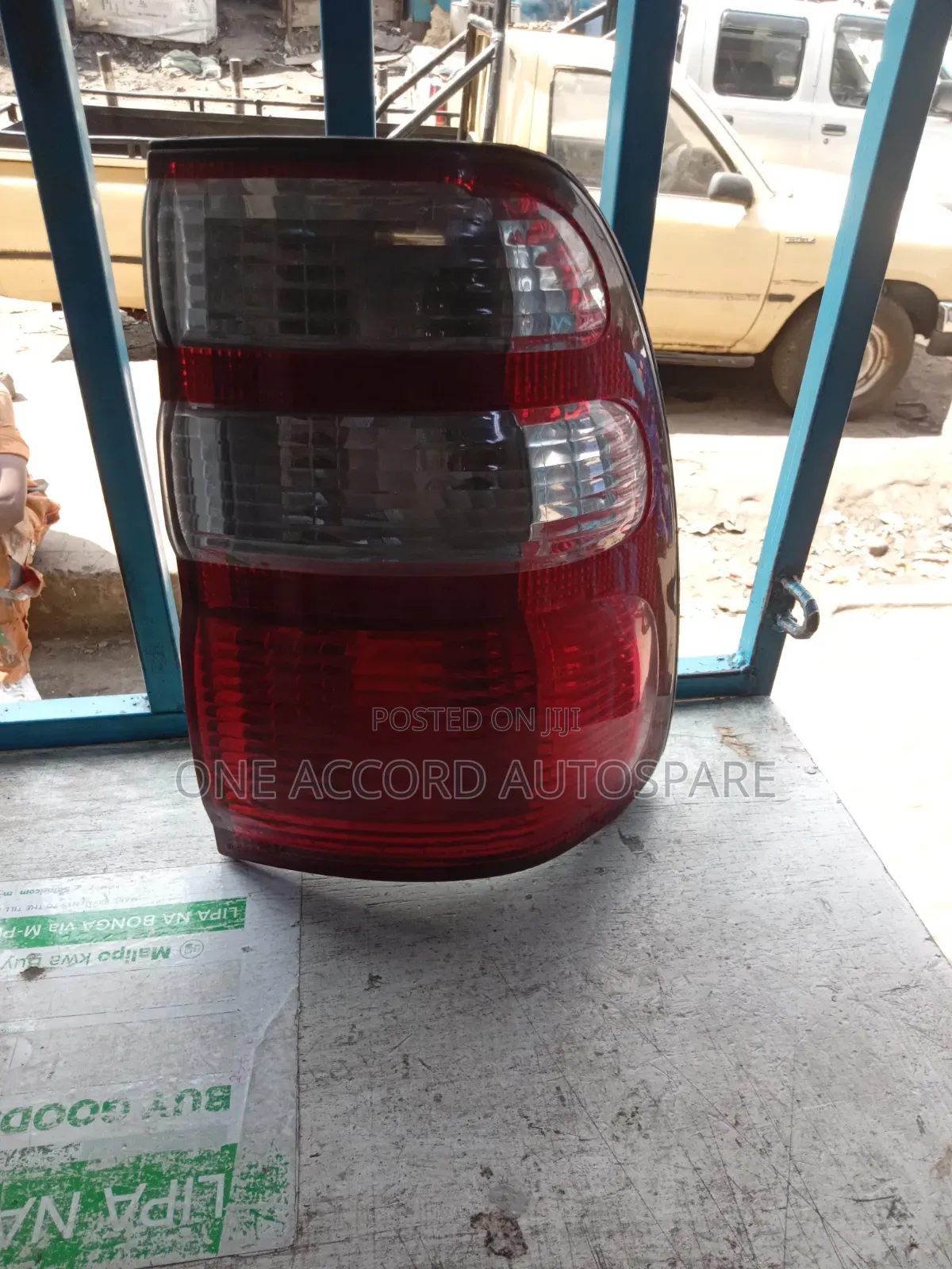 Taillight for Landcrueser V8 100 Series