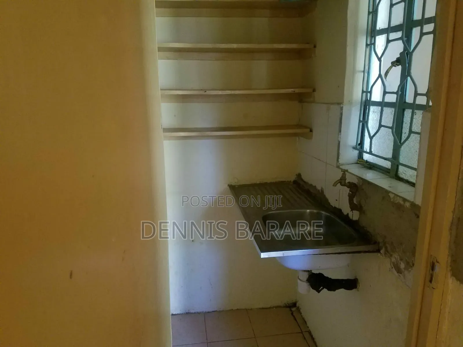 1bdrm House in Annex Estate., Racecourse for rent