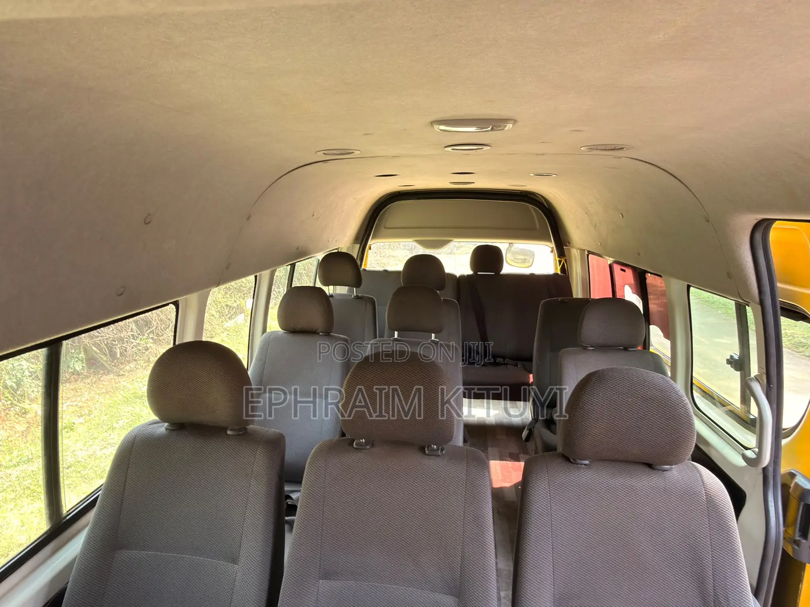 Toyota HiAce 2015 Yellow