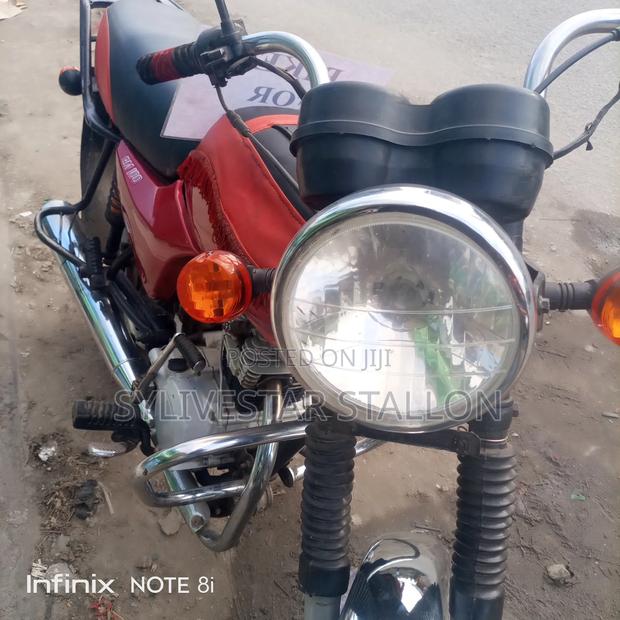 Bajaj Boxer 100 2023 Red - thumbnail 2