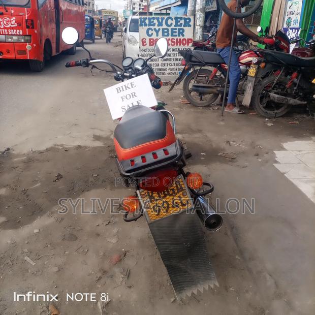 Bajaj Boxer 100 2023 Red - thumbnail 4
