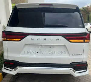 Lexus LX 2024 White
